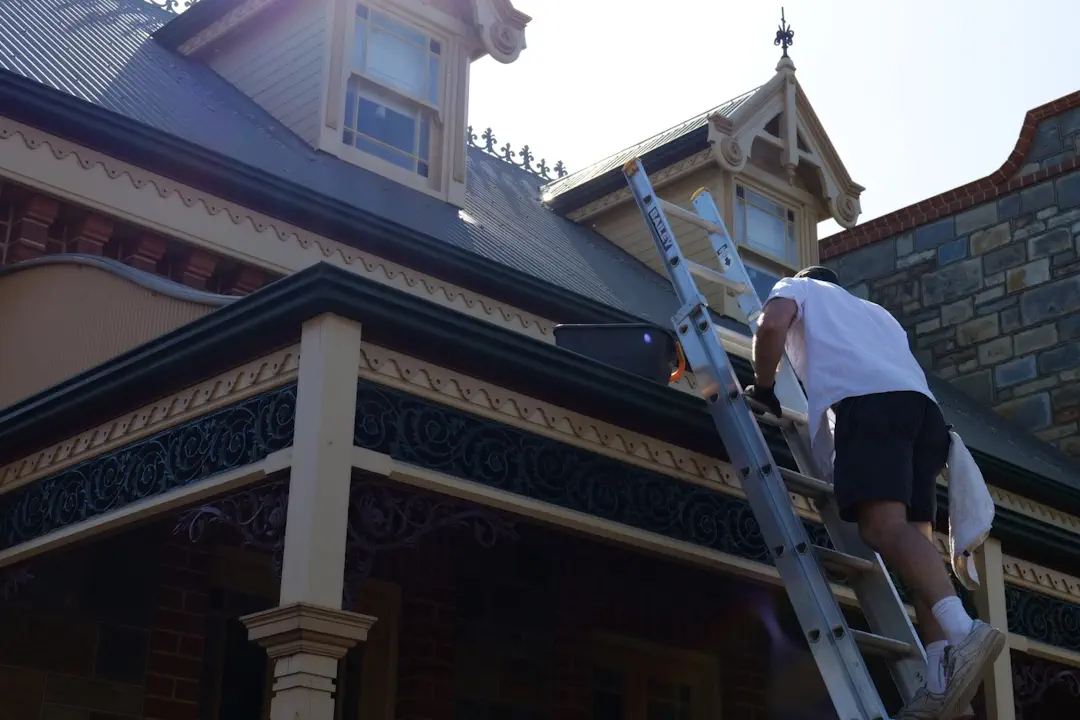 Gutter Cleaning service image